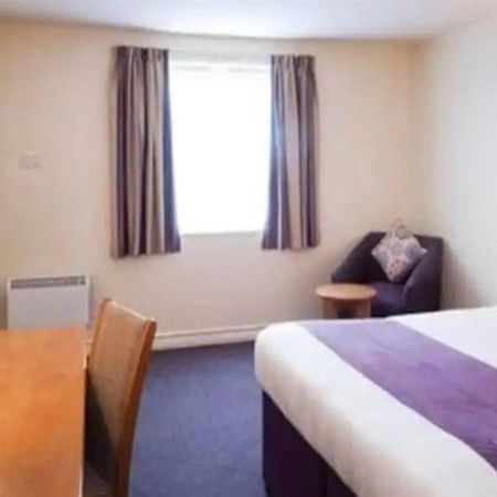 Premier Inn Burnley Buitenkant foto