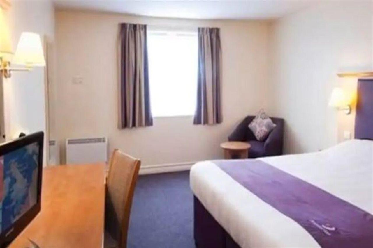 Premier Inn Burnley Buitenkant foto