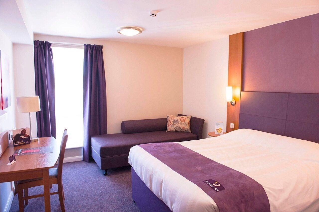 Premier Inn Burnley Buitenkant foto