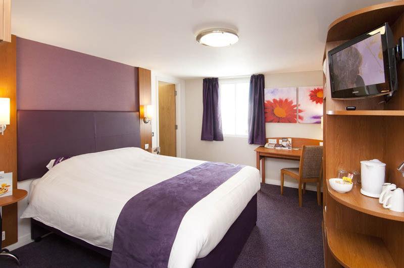 Premier Inn Burnley Buitenkant foto